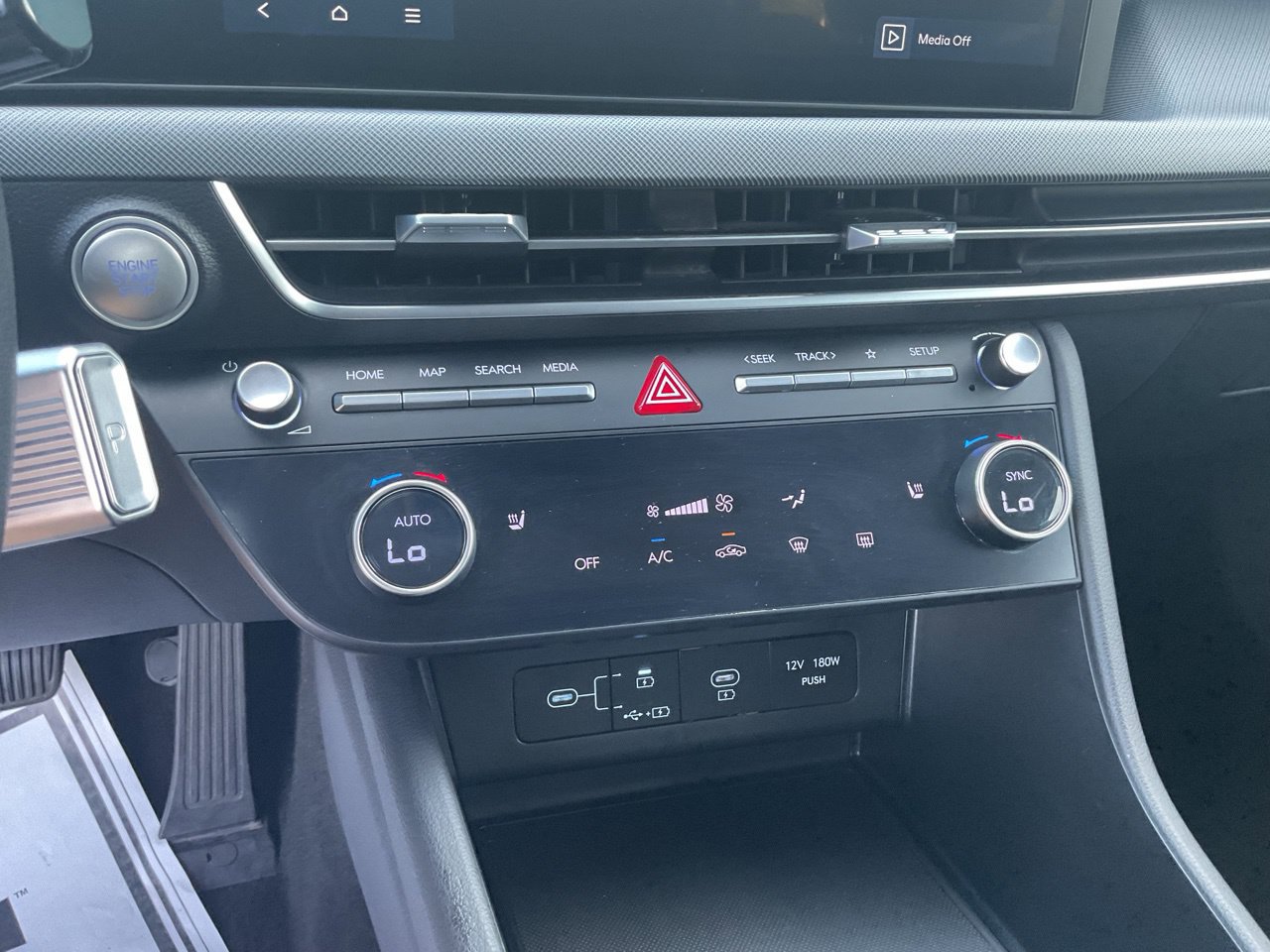 Used 2025 Hyundai Sonata SEL FWD image 26