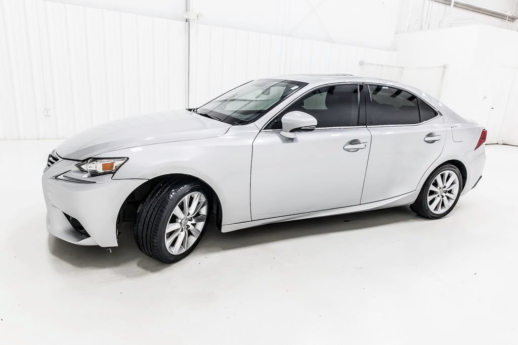 Used 2016 Lexus IS 200t RWD image 3