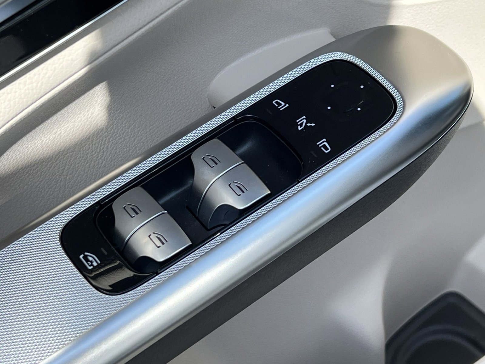 New 2026 Mercedes-Benz GLC 300 4MATIC image 13