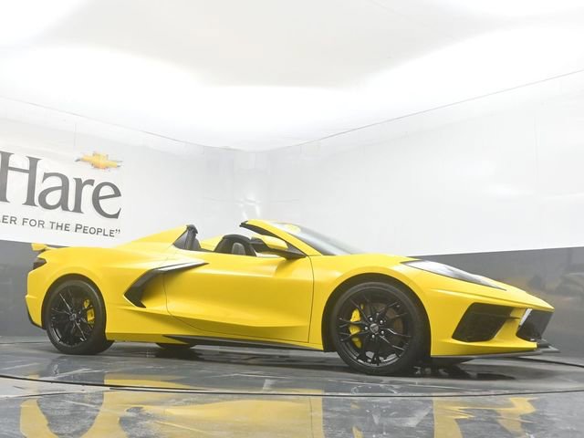 Used 2025 Chevrolet Corvette Stingray Premium Conv w/ Z51 Performance Package image 2