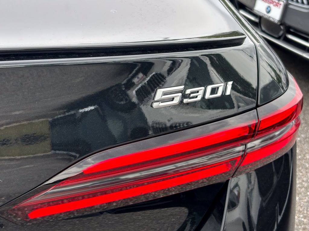 New 2027 BMW 530i xDrive w/ M Sport Package AWD/4WD image 7