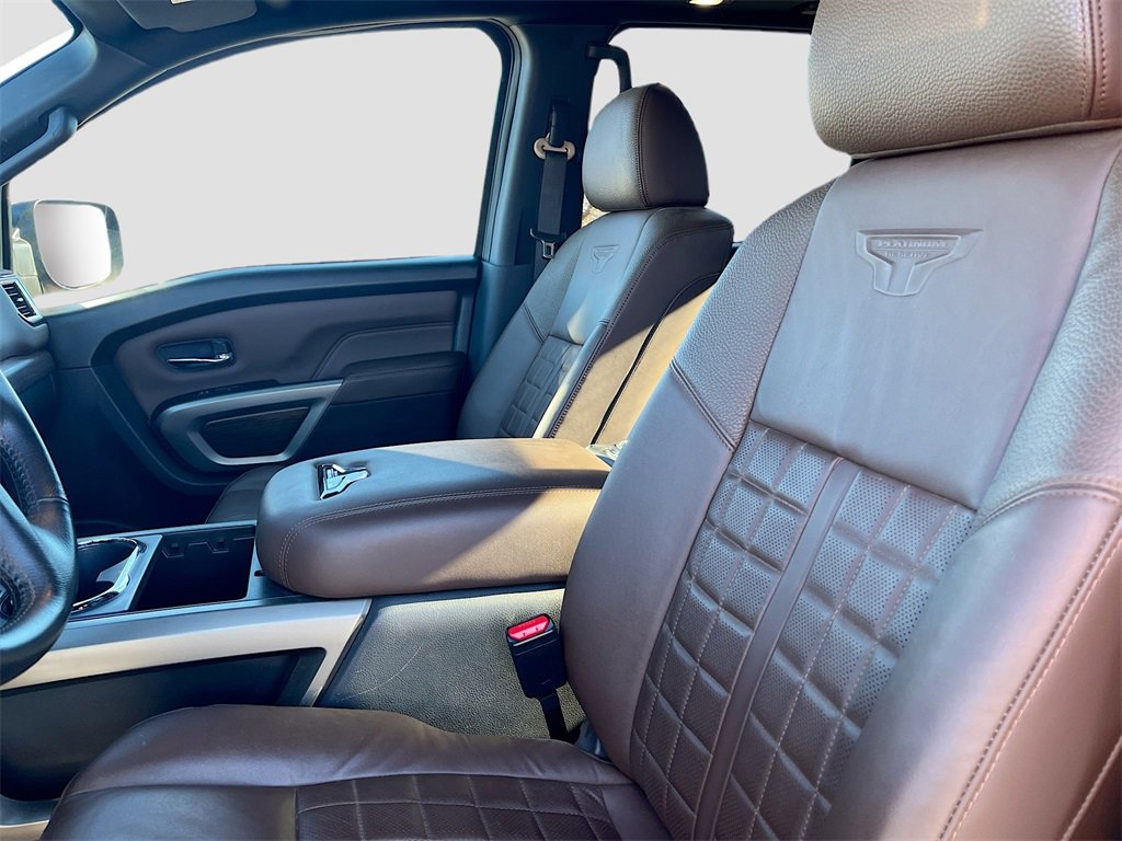 Used 2024 Nissan Titan Platinum Reserve w/ Moonroof Package image 21
