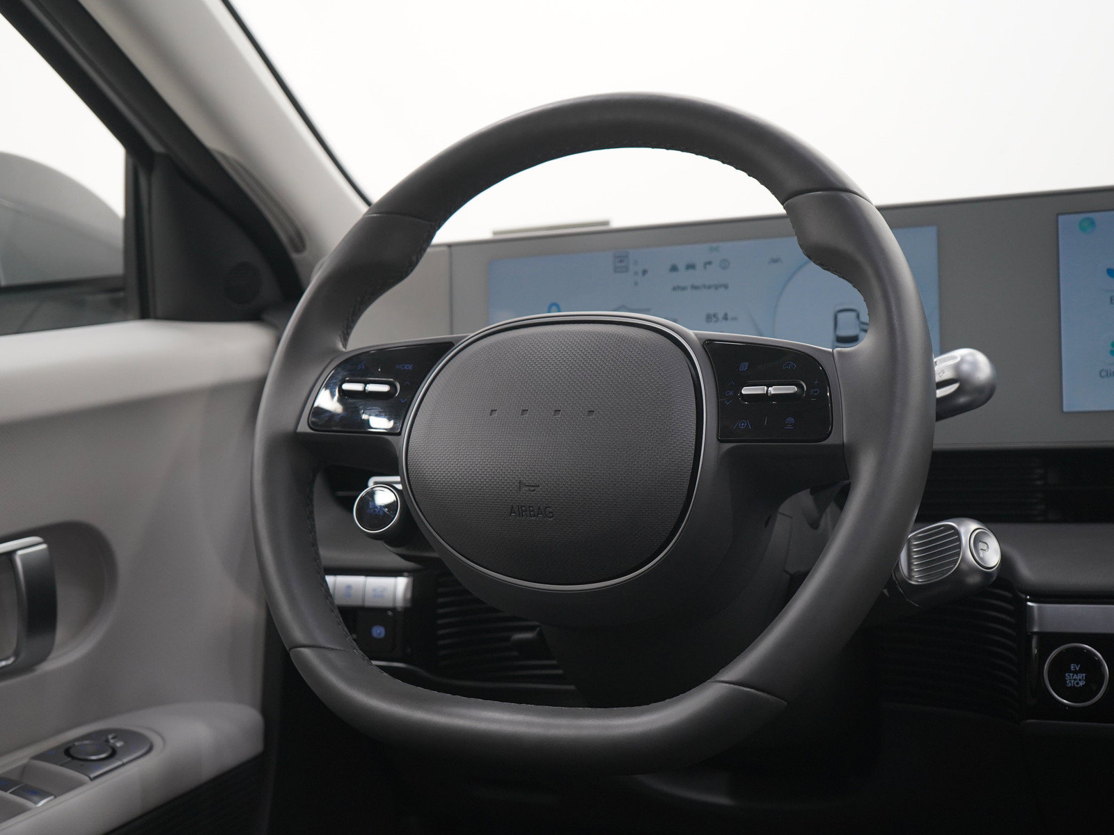 Certified 2024 Hyundai Ioniq 5 SEL AWD/4WD image 13