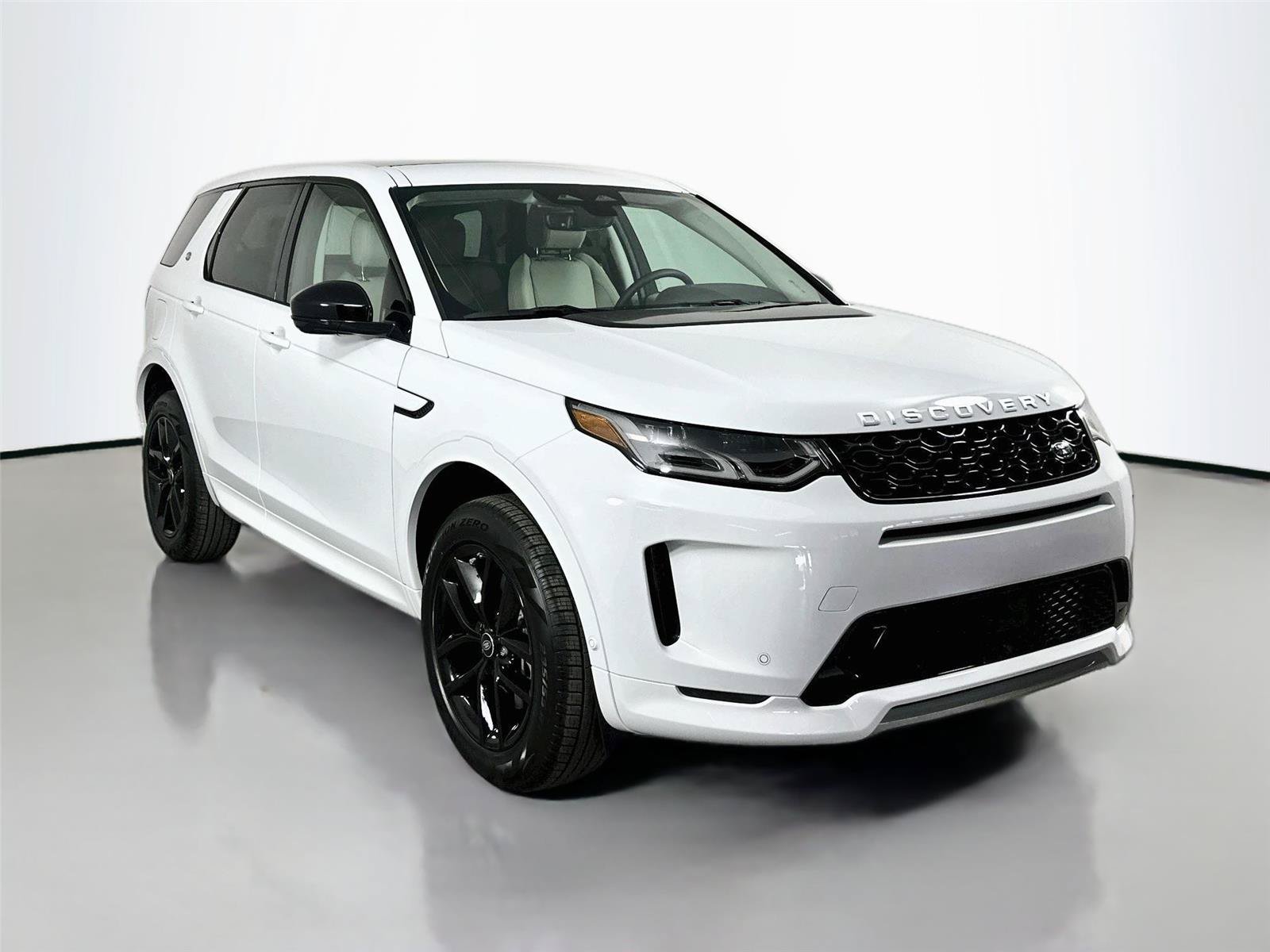 Certified 2025 Land Rover Discovery Sport S AWD/4WD image 3