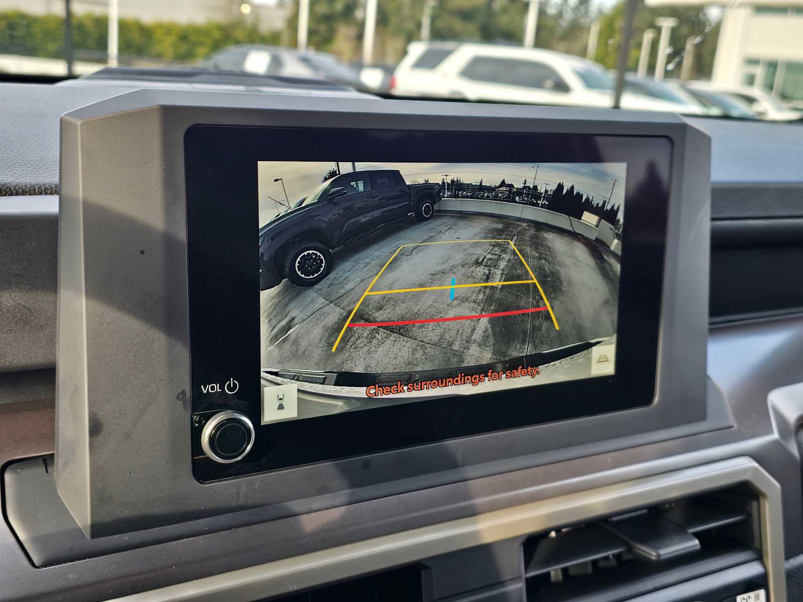 Certified 2025 Toyota Tacoma SR5 image 31