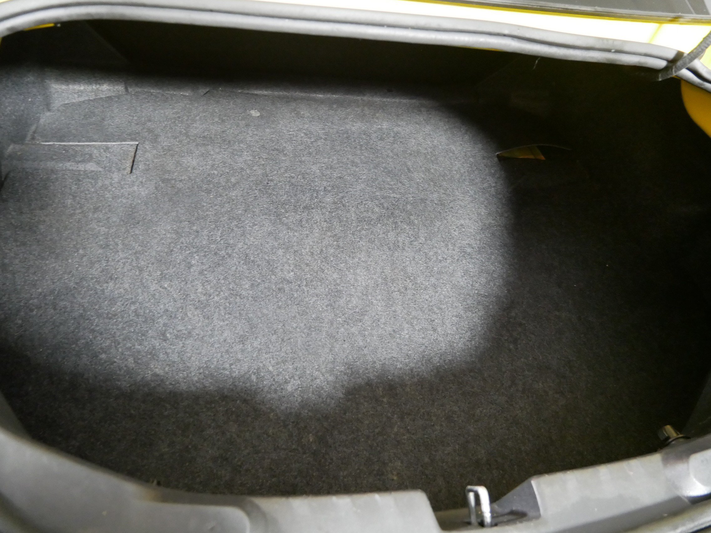 Used 2012 Chevrolet Camaro LT RWD image 18