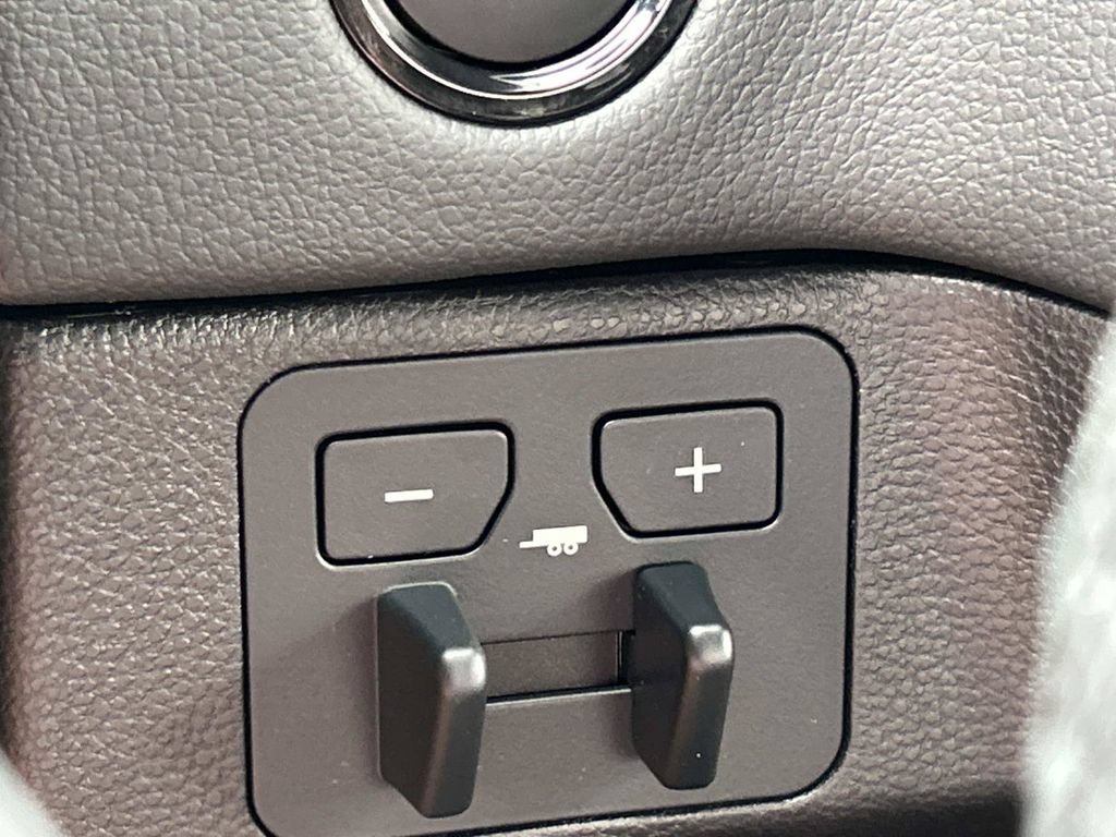 New 2026 Toyota Tundra Limited AWD/4WD image 36