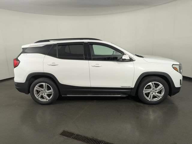 Used 2018 GMC Terrain SLE w/ GMC Pro Grade Package AWD/4WD image 8