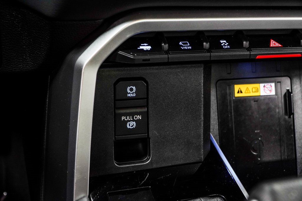 Used 2024 Toyota Sequoia Platinum image 29