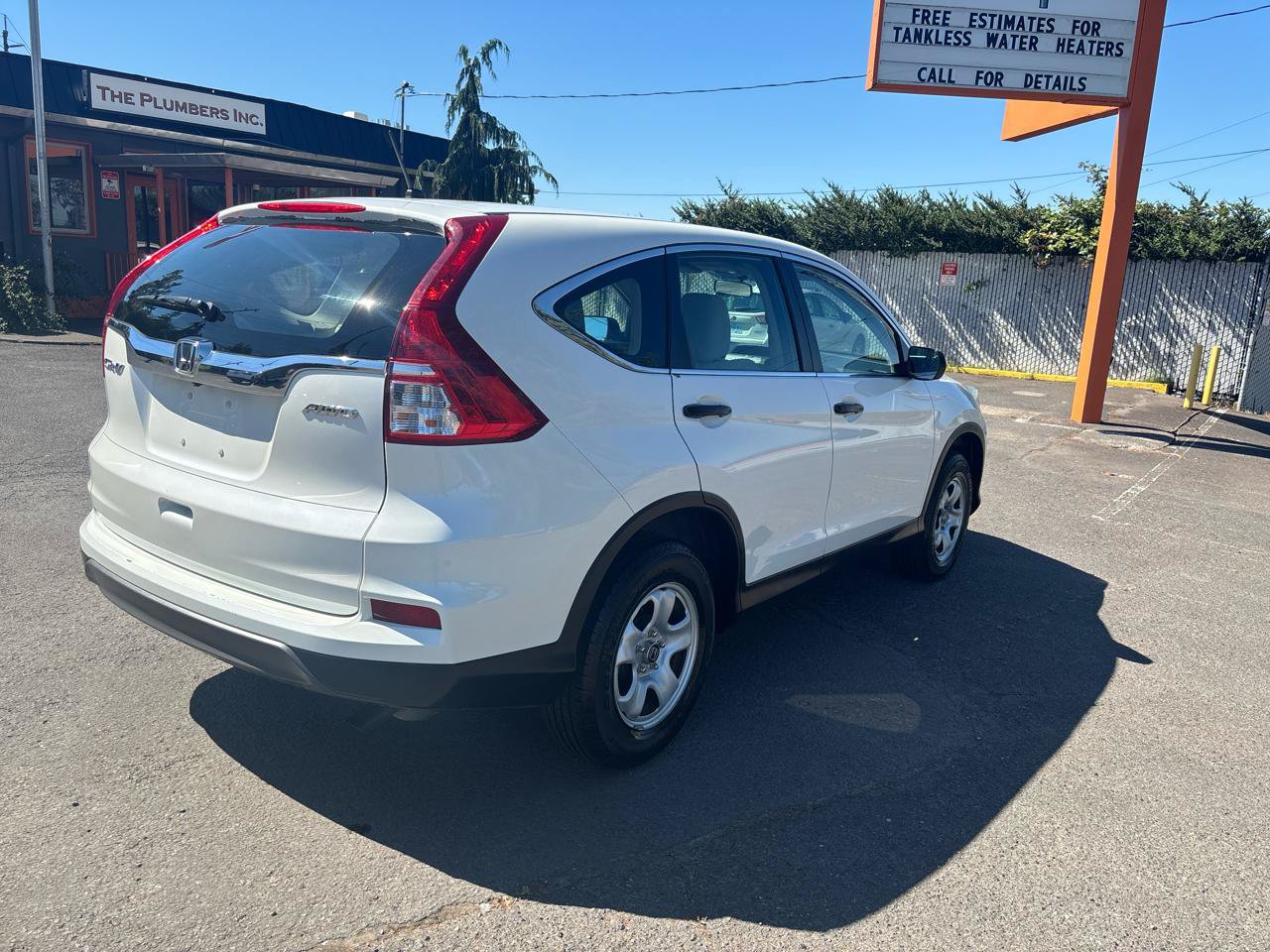 Used 2015 Honda CR-V LX image 9