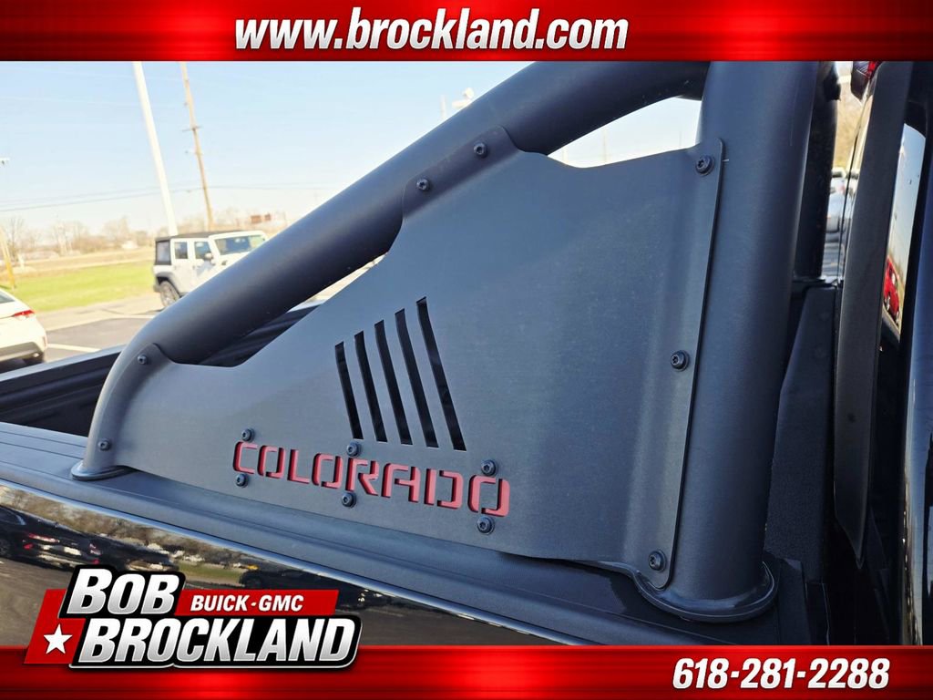 Used 2019 Chevrolet Colorado Z71 w/ Z71 Midnight Edition image 14