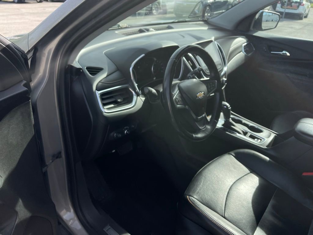 Used 2018 Chevrolet Equinox Premier FWD image 13
