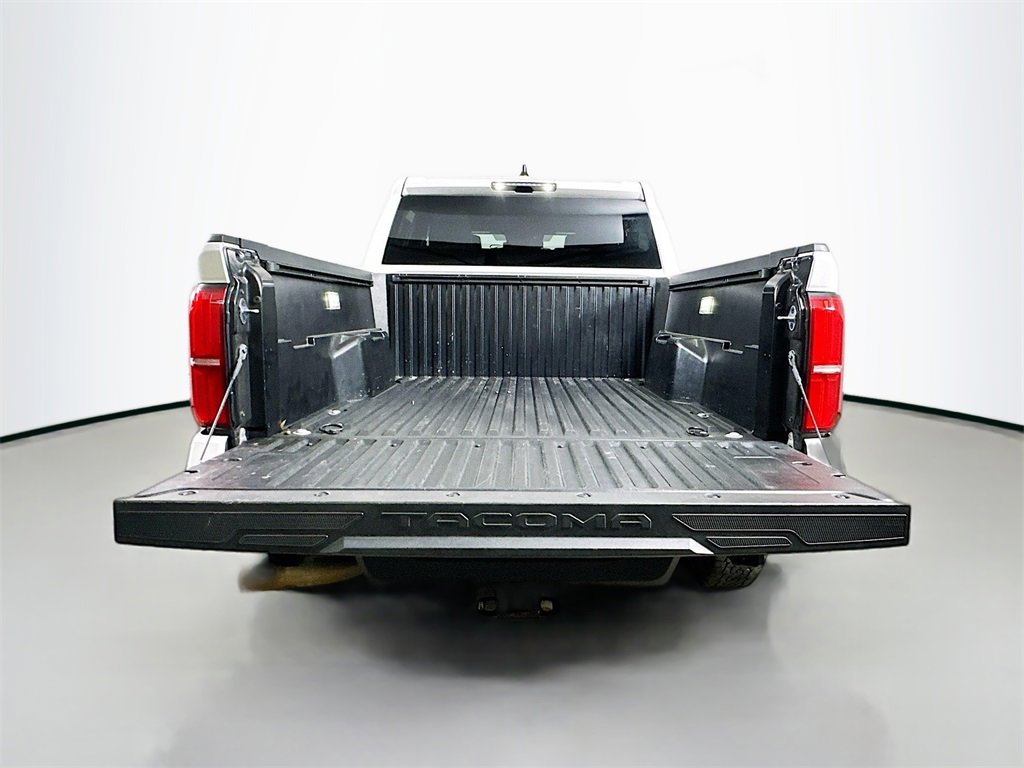 Used 2024 Toyota Tacoma TRD Off-Road image 33