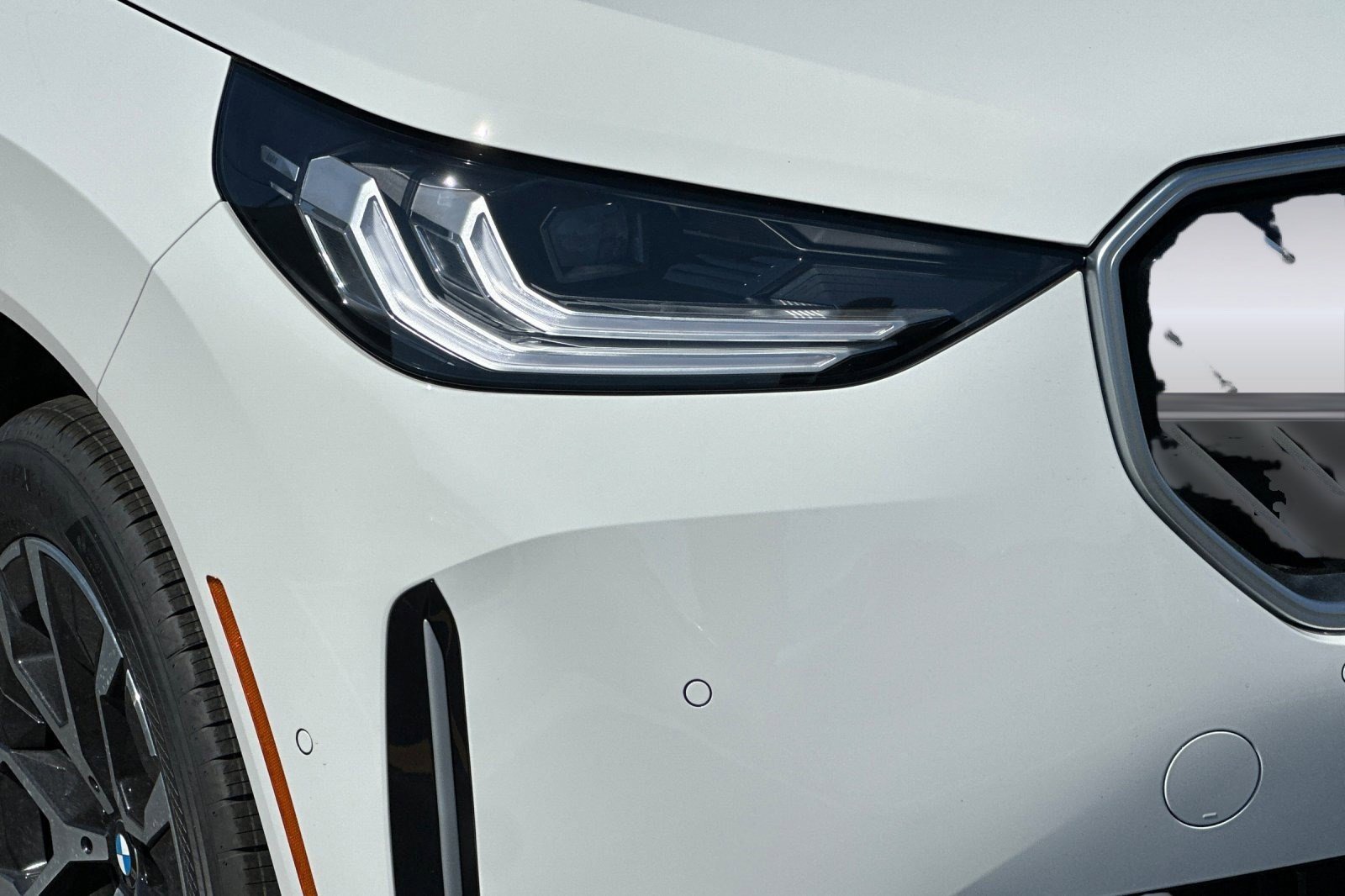 Used 2025 BMW X3 xDrive30i w/ Convenience Package image 10