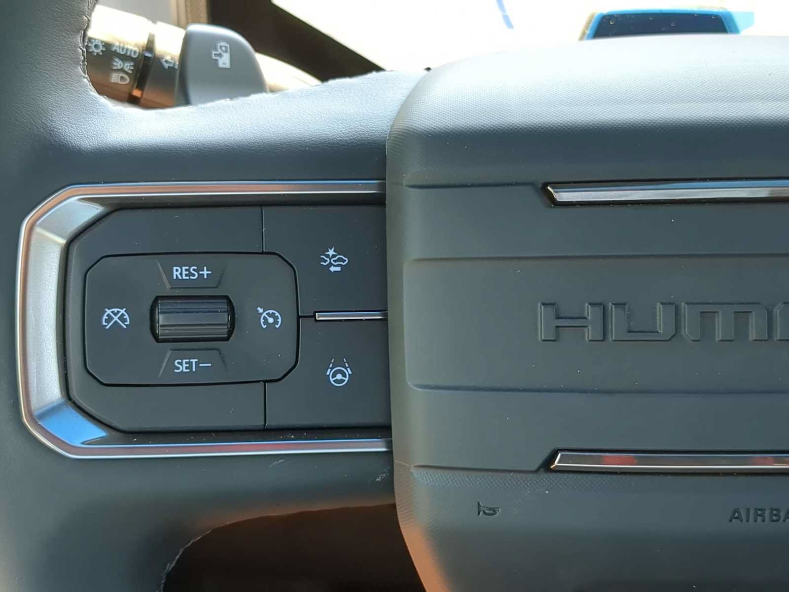 Used 2024 GMC Hummer EV 3X w/ Omega Edition AWD/4WD image 14