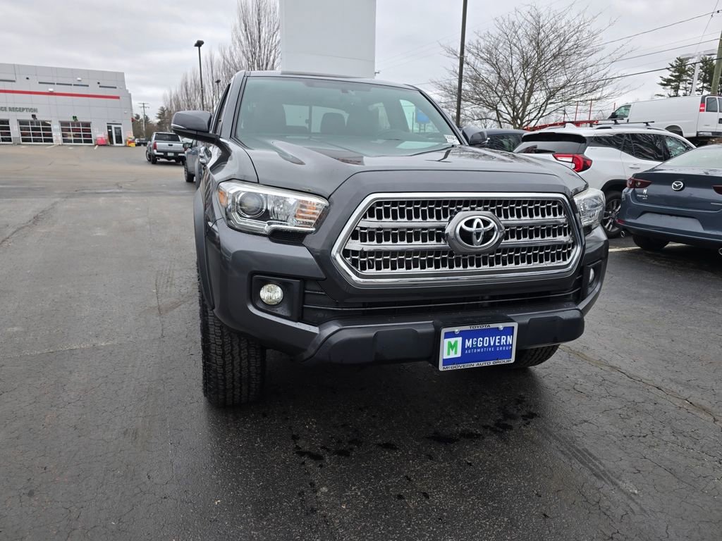 Used 2016 Toyota Tacoma TRD Off-Road w/ Towing Package image 10
