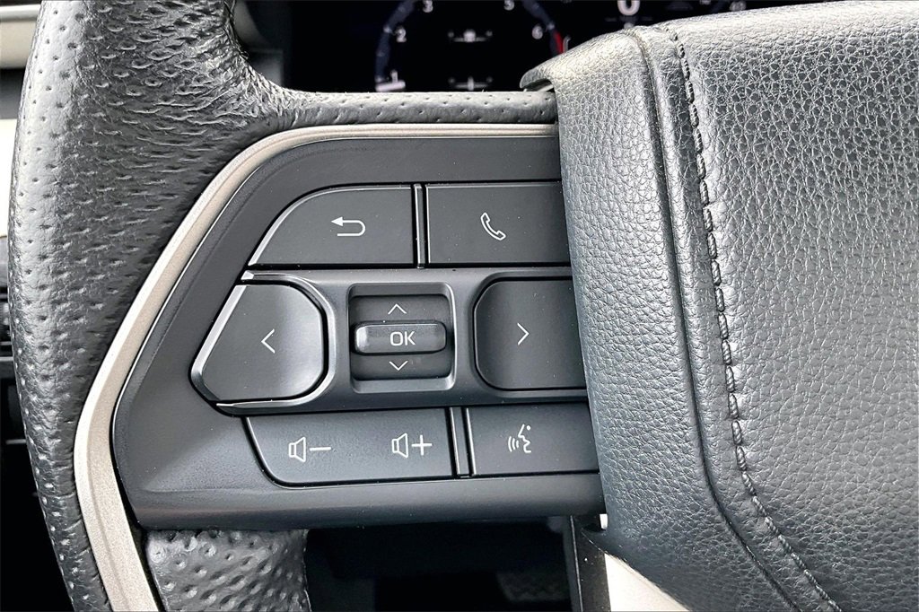 Used 2024 Toyota Tacoma TRD Off-Road image 16