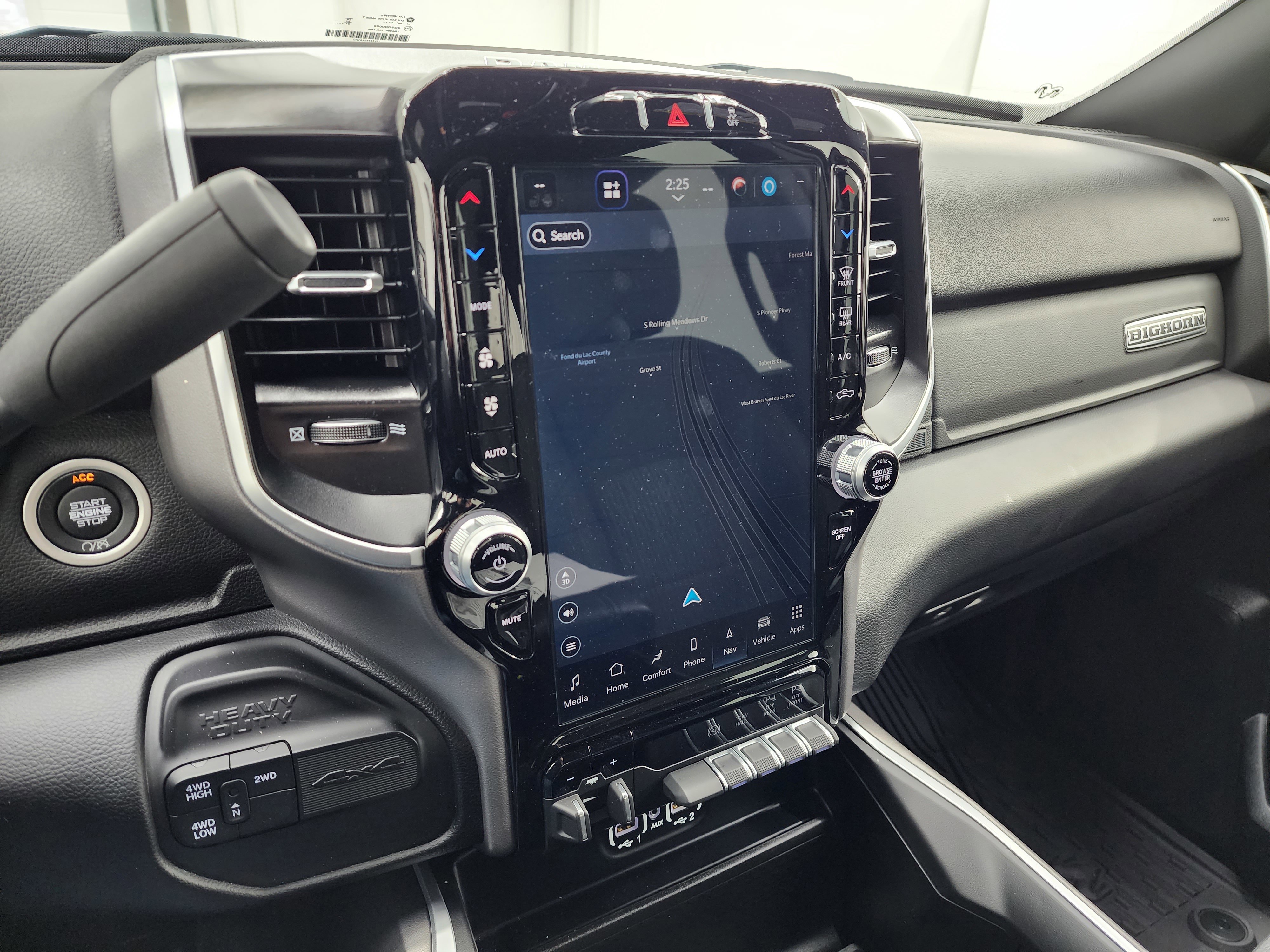 Used 2024 RAM 3500 Big Horn w/ Sport Appearance Package image 11