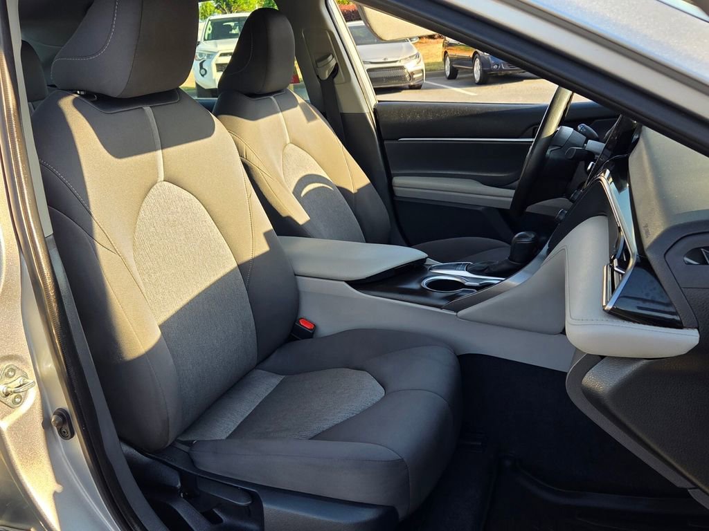 Used 2024 Toyota Camry LE FWD image 15