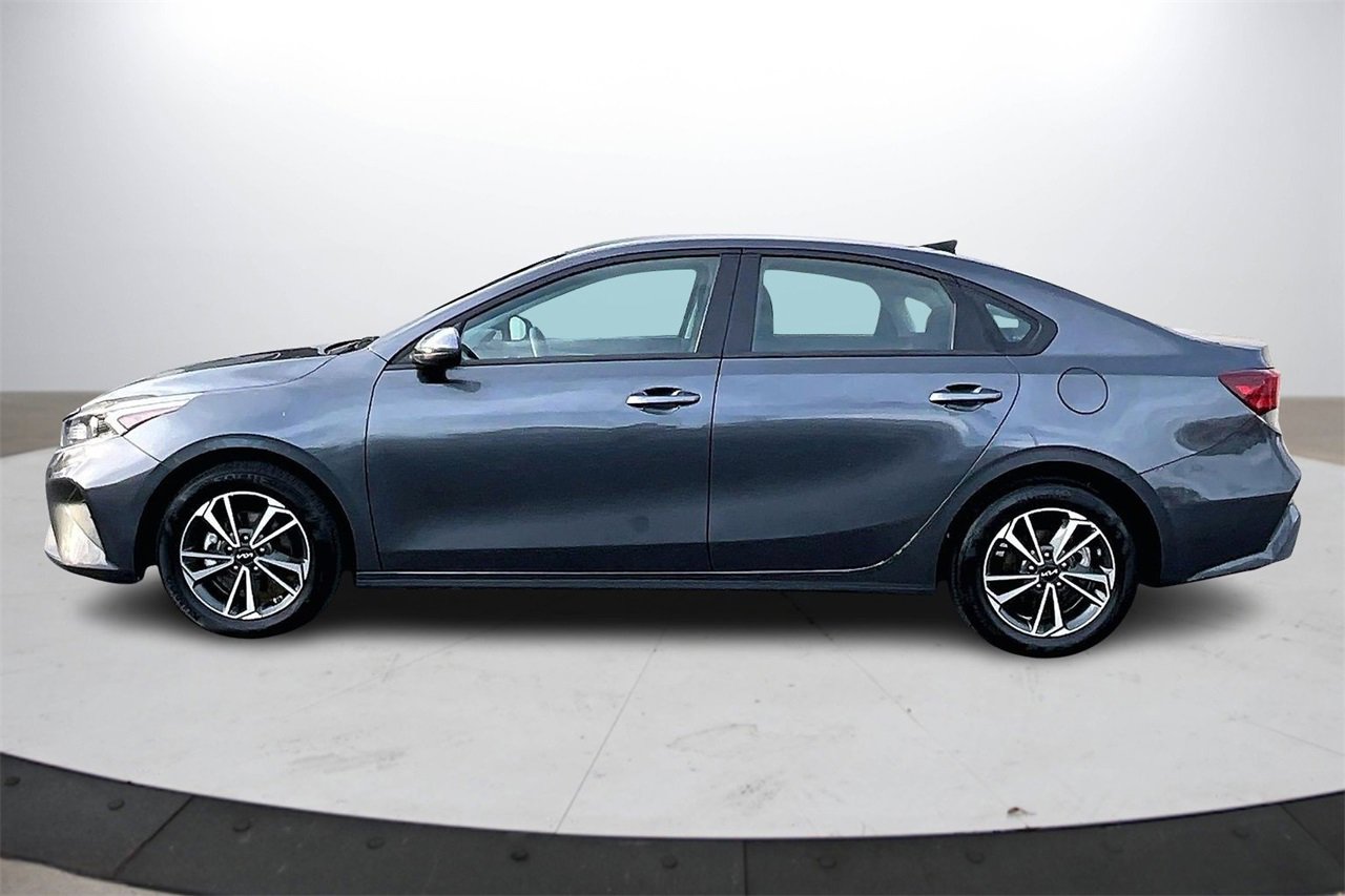 Used 2024 Kia Forte LXS image 6