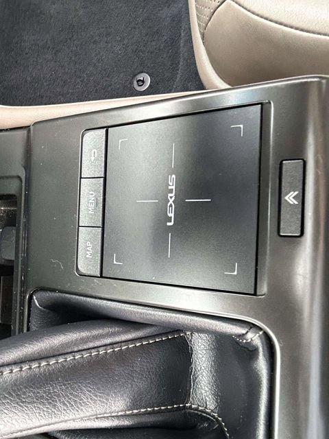 Used 2023 Lexus GX 460 Luxury w/ Accessory Package image 19