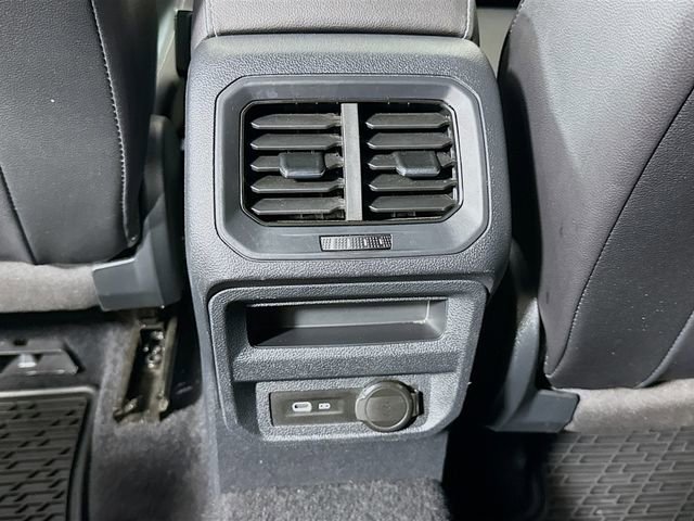 Used 2021 Volkswagen Tiguan SE R-Line image 26
