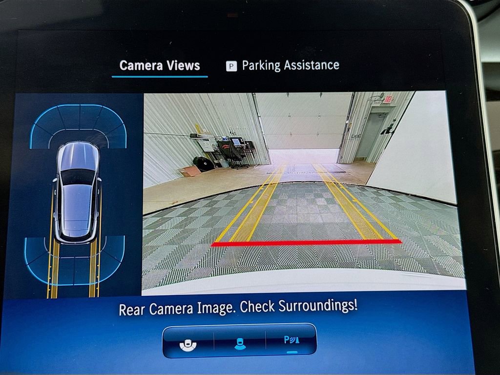 Used 2024 Mercedes-Benz GLC 300 4MATIC image 13