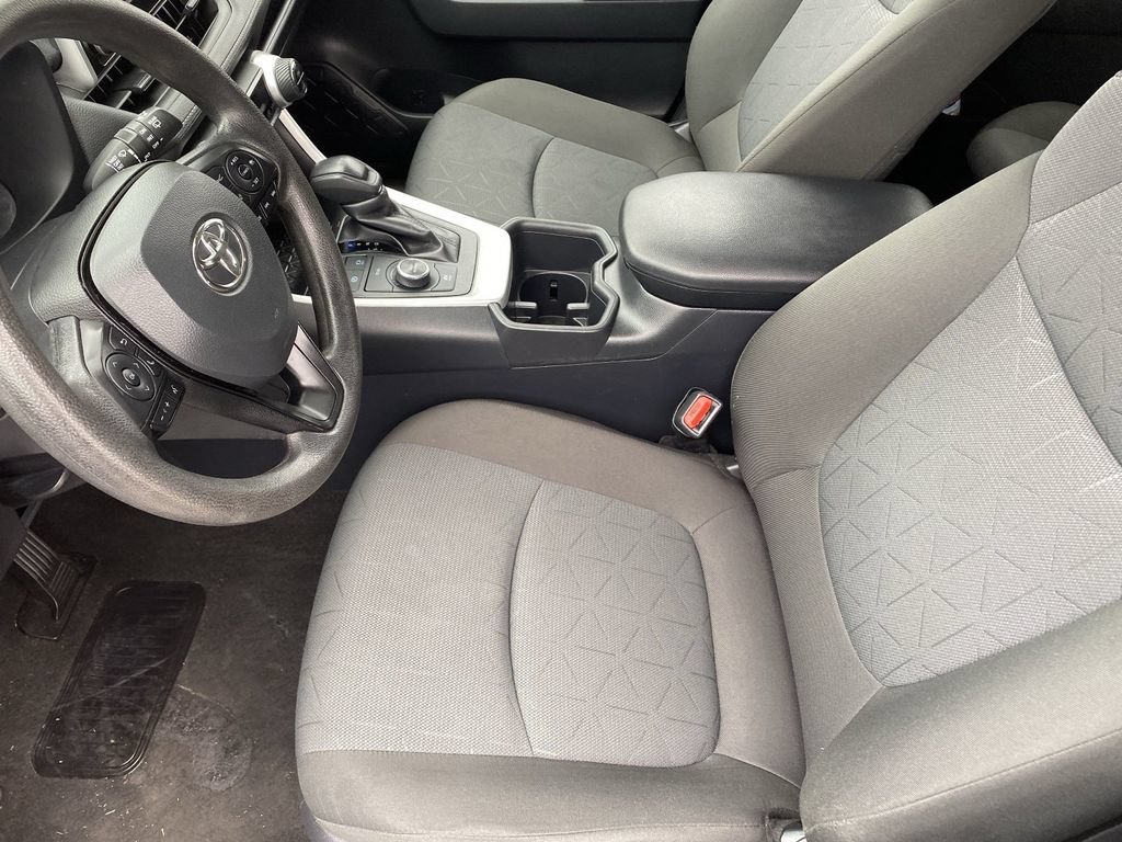 Certified 2025 Toyota RAV4 XLE AWD/4WD image 22