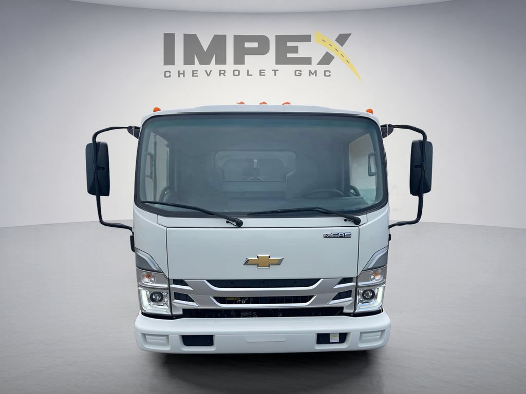 Used 2024 Chevrolet Low Cab Forward RWD image 8