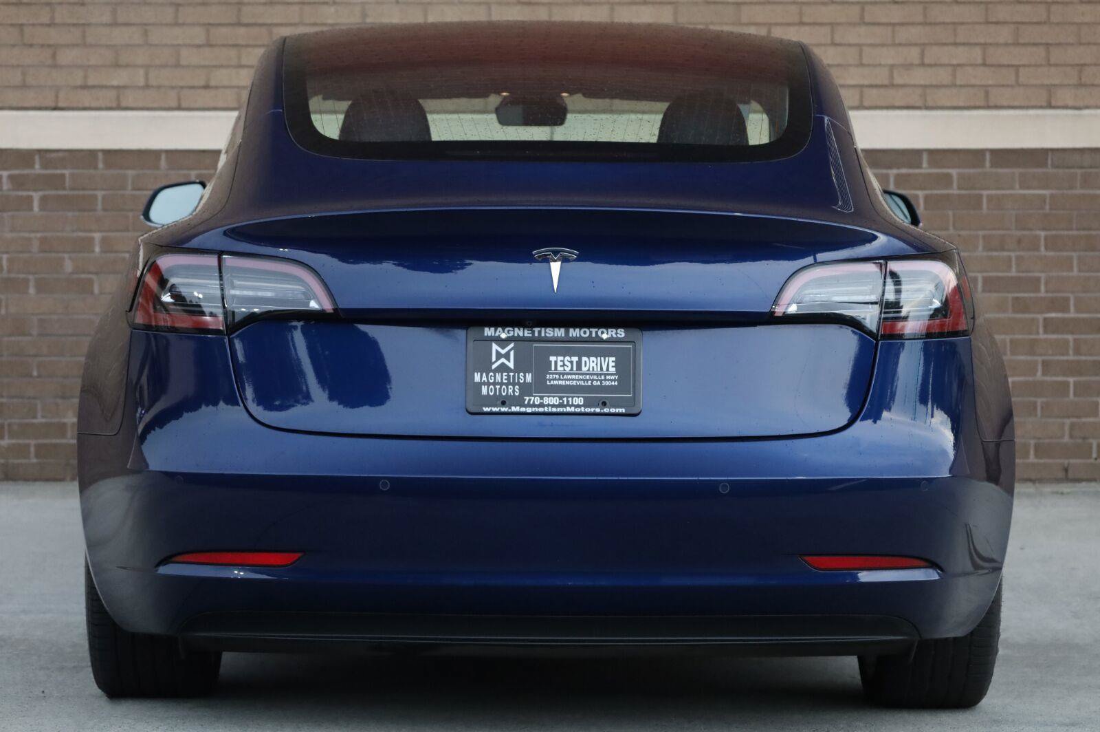 Used 2018 Tesla Model 3 Long Range RWD image 10