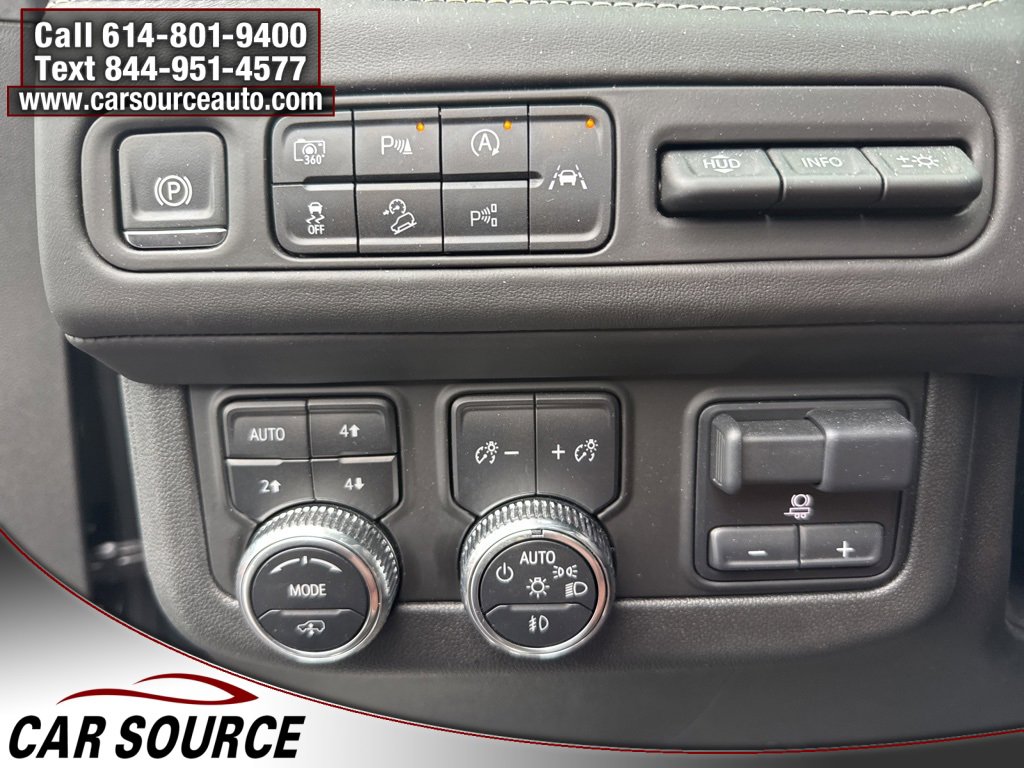 Used 2024 GMC Yukon Denali Ultimate image 29