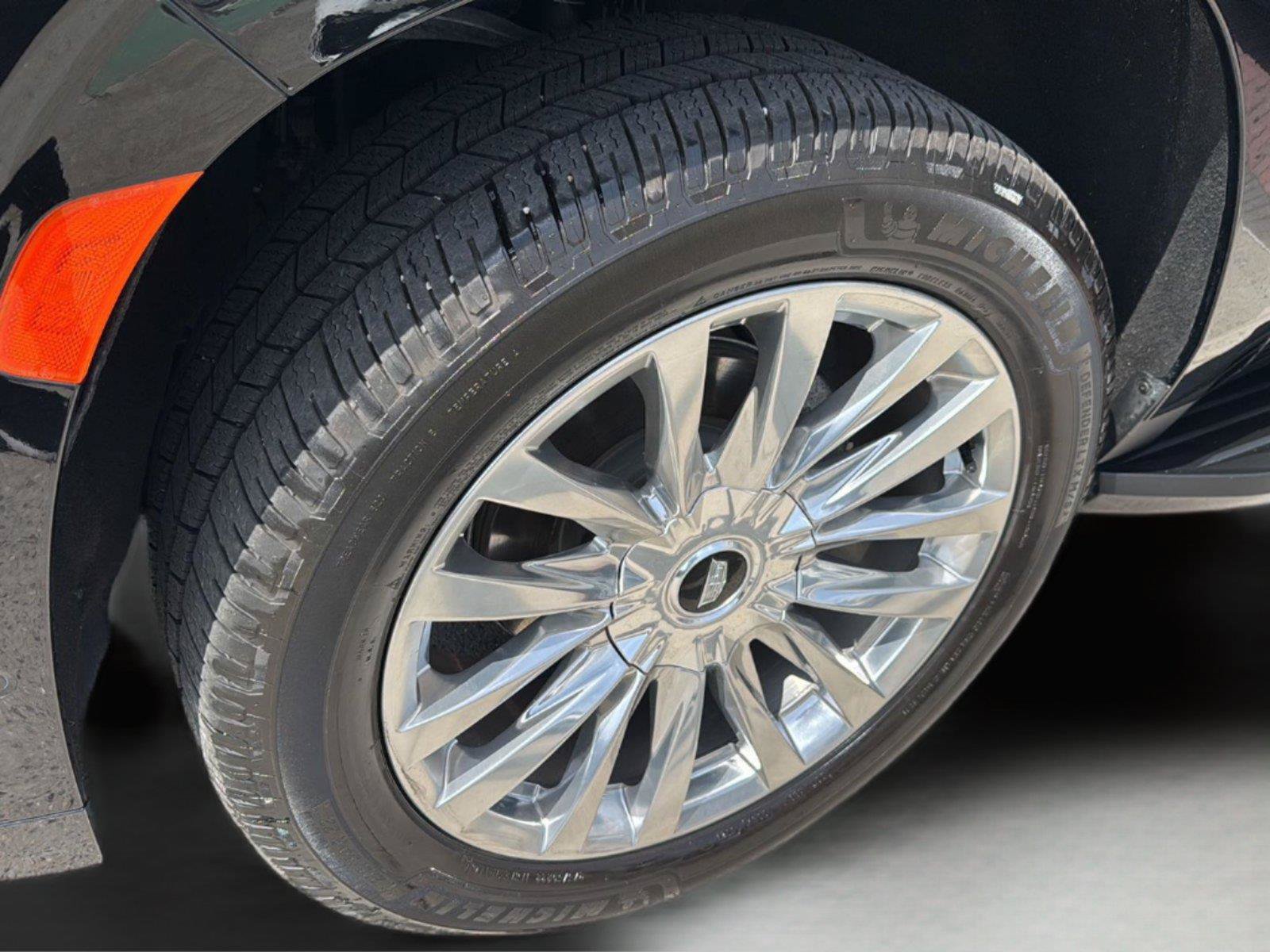 Used 2023 Cadillac Escalade ESV Premium Luxury AWD/4WD image 41