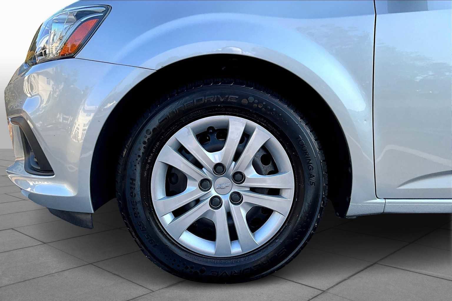 Used 2020 Chevrolet Sonic LT image 10