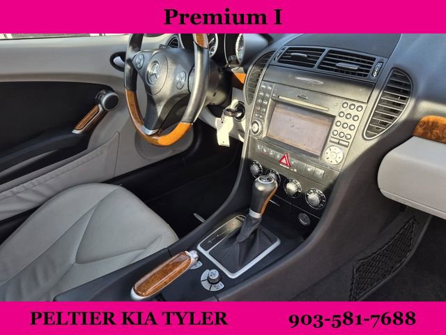 Used 2010 Mercedes-Benz SLK 300 image 15