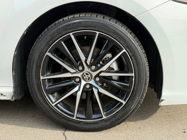 Used 2023 Toyota Camry SE FWD image 5