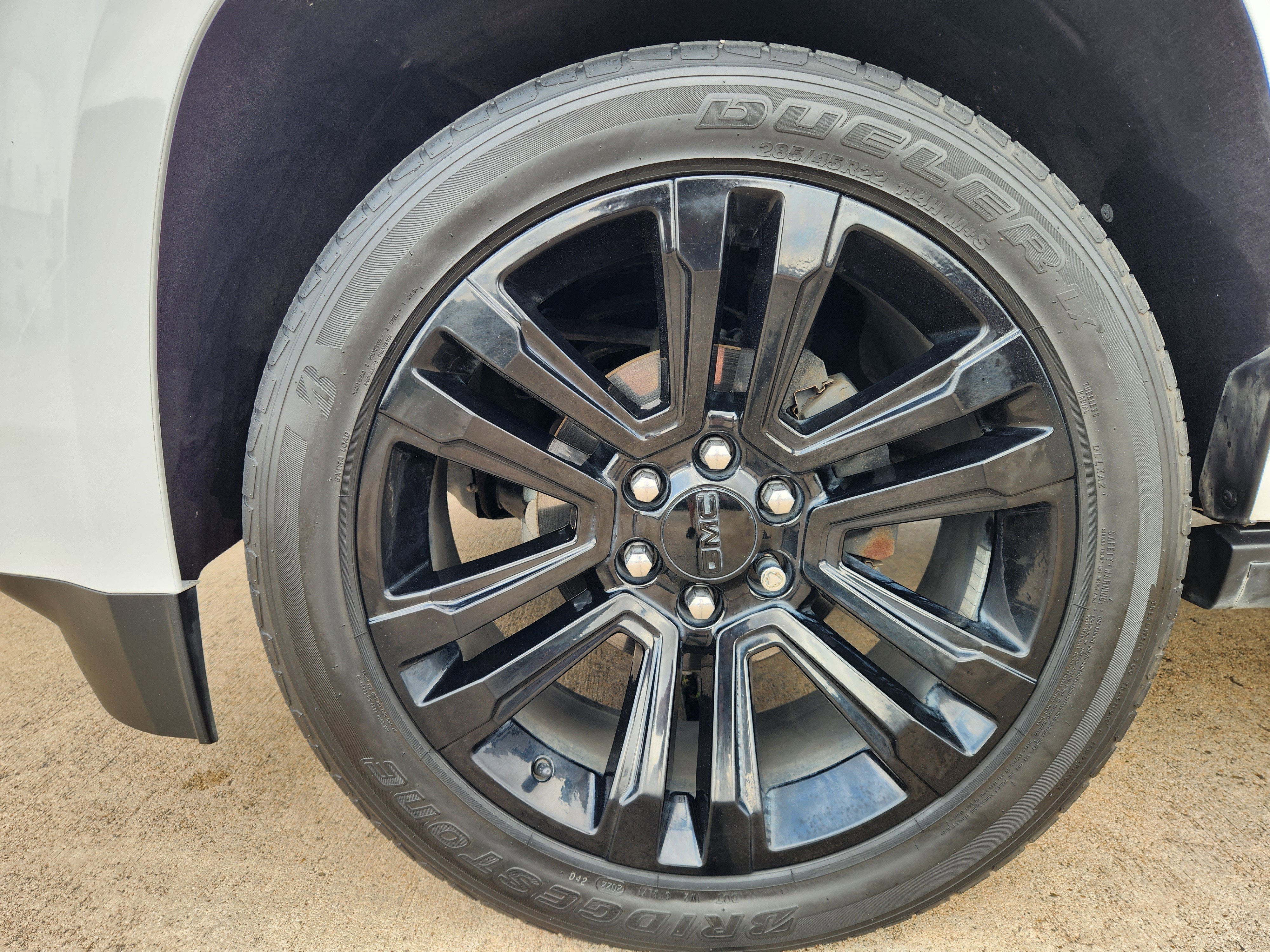 Used 2019 GMC Yukon Denali w/ Denali Ultimate Package RWD image 11