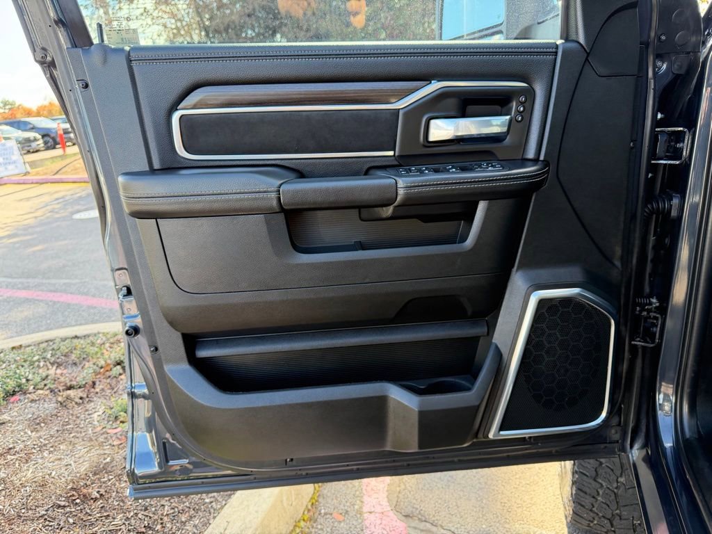 Used 2025 RAM 3500 Laramie w/ Sport Appearance Package image 12