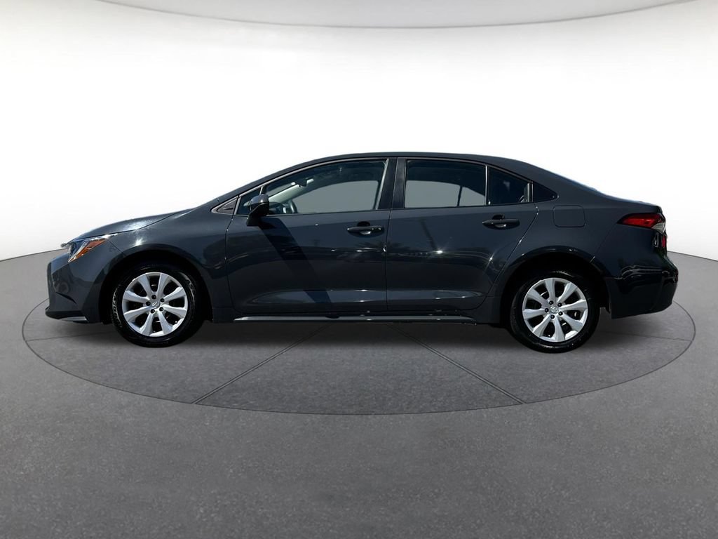 Used 2024 Toyota Corolla LE FWD image 2