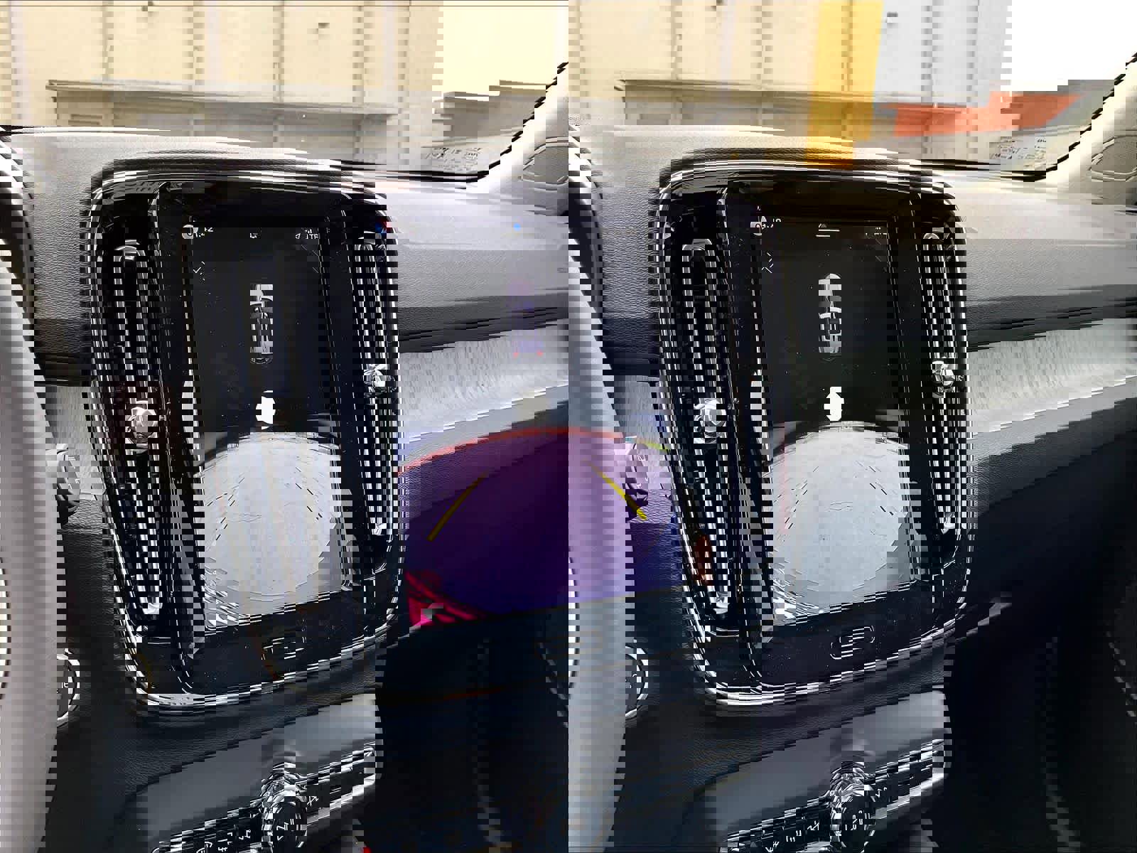 New 2026 Volvo XC40 B4 Core w/ Climate Package image 20