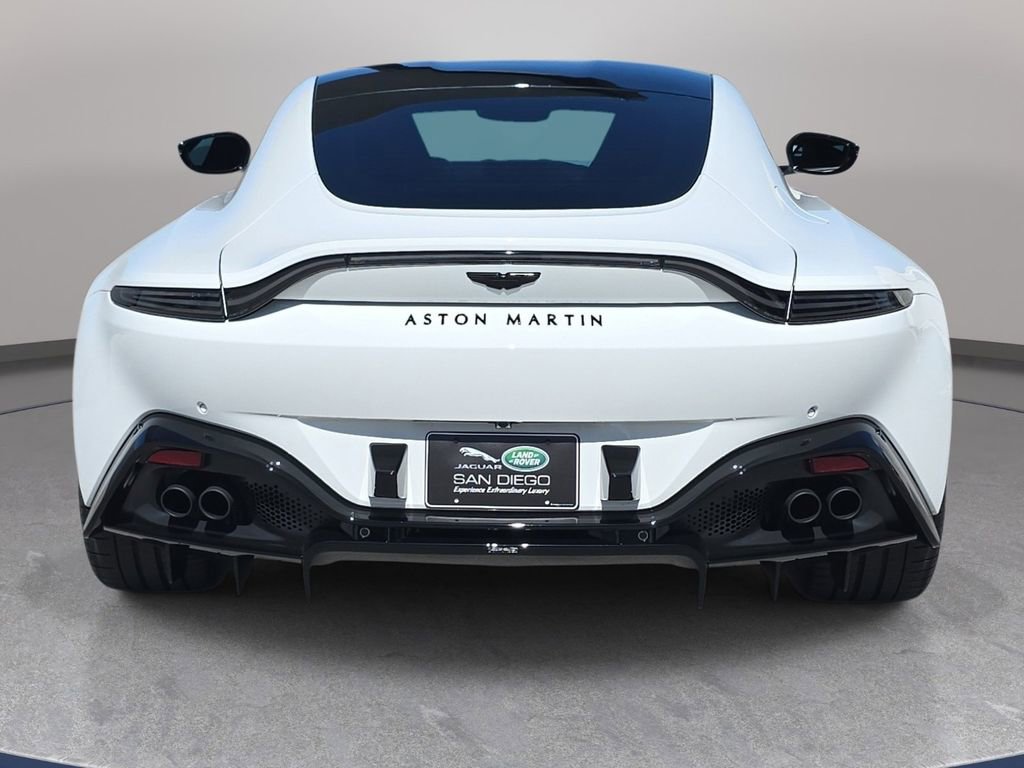 Used 2023 Aston Martin V8 Vantage Coupe image 7