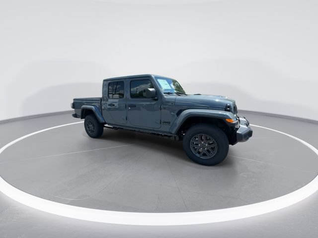 New 2026 Jeep Gladiator Sport AWD/4WD image 2