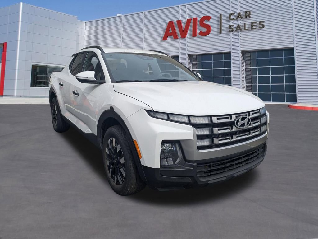 Used 2025 Hyundai Santa Cruz SEL FWD image 3