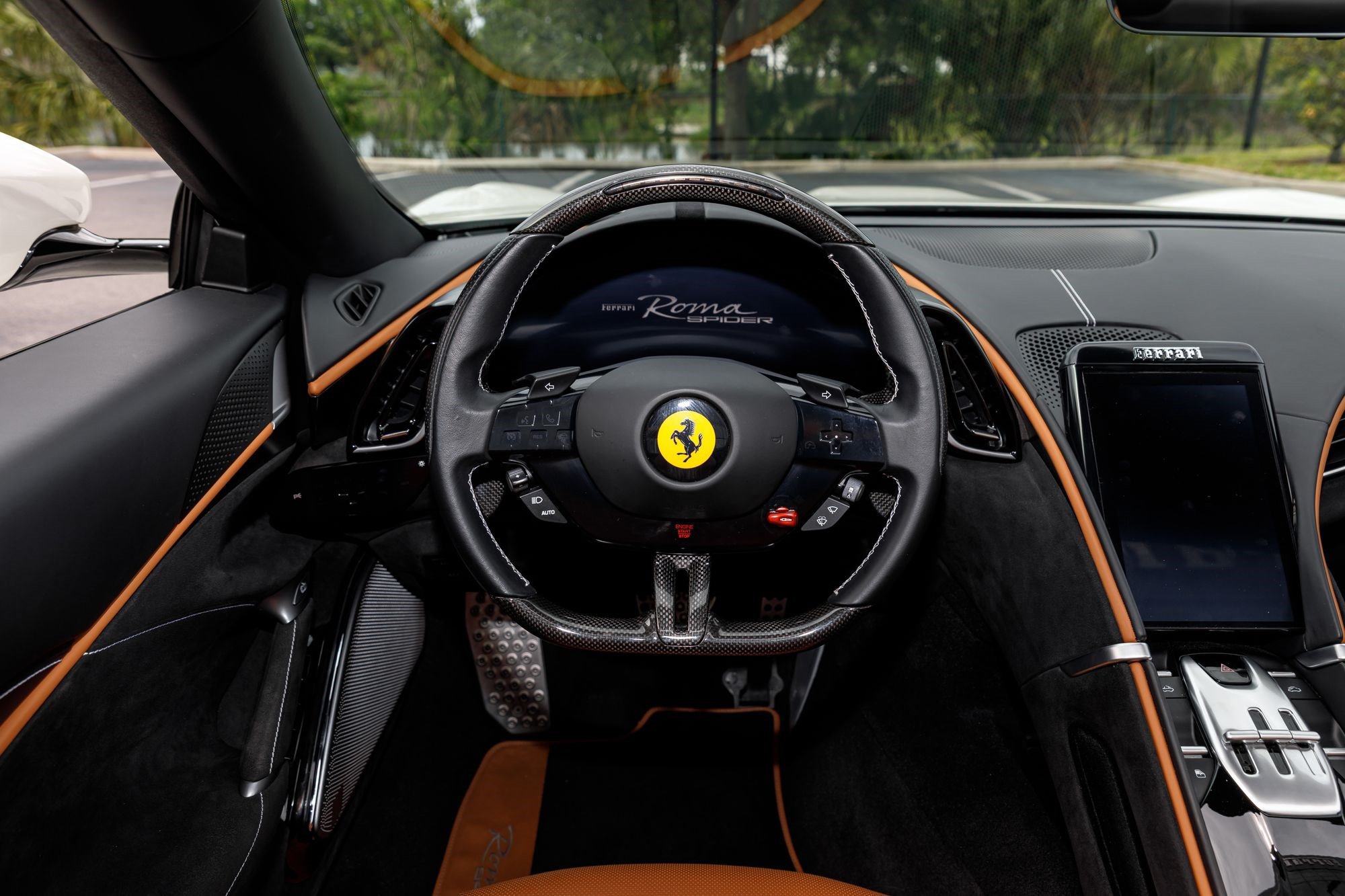 Used 2024 Ferrari Roma Spider RWD image 20