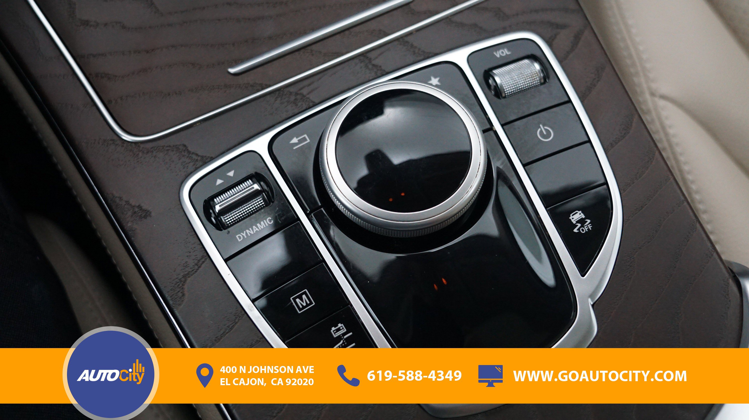 Used 2019 Mercedes-Benz GLC 350e 4MATIC image 24