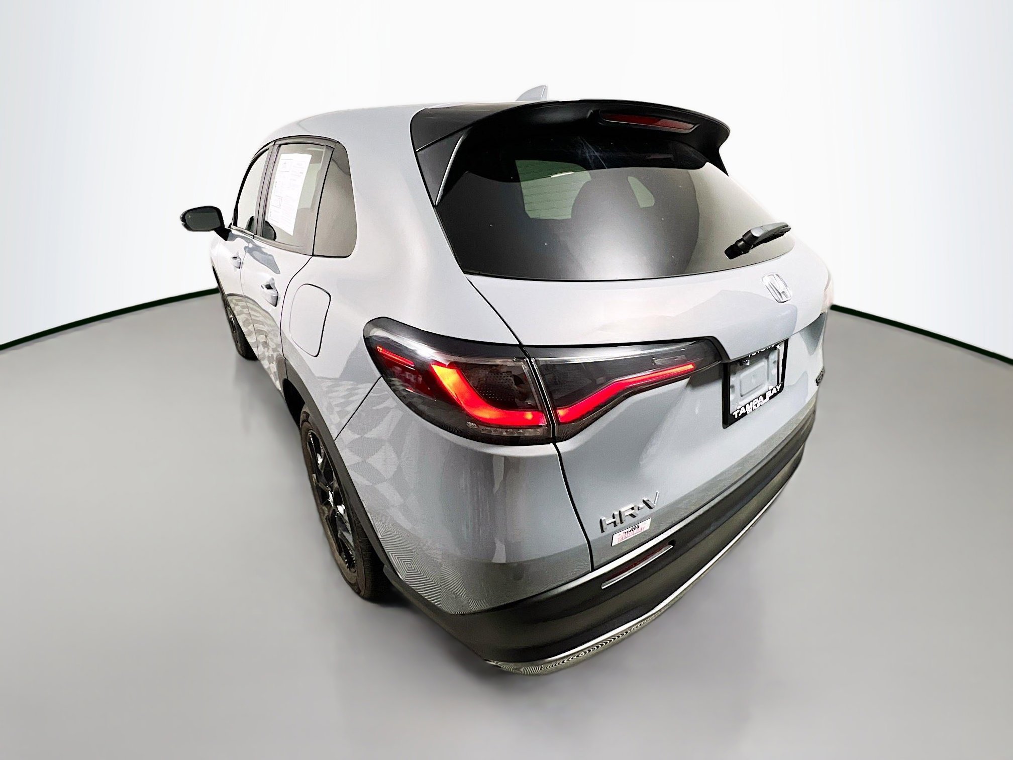 Used 2025 Honda HR-V Sport image 8