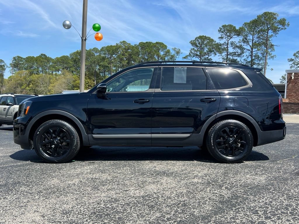 Used 2023 Kia Telluride SX Prestige X-Pro AWD/4WD image 2