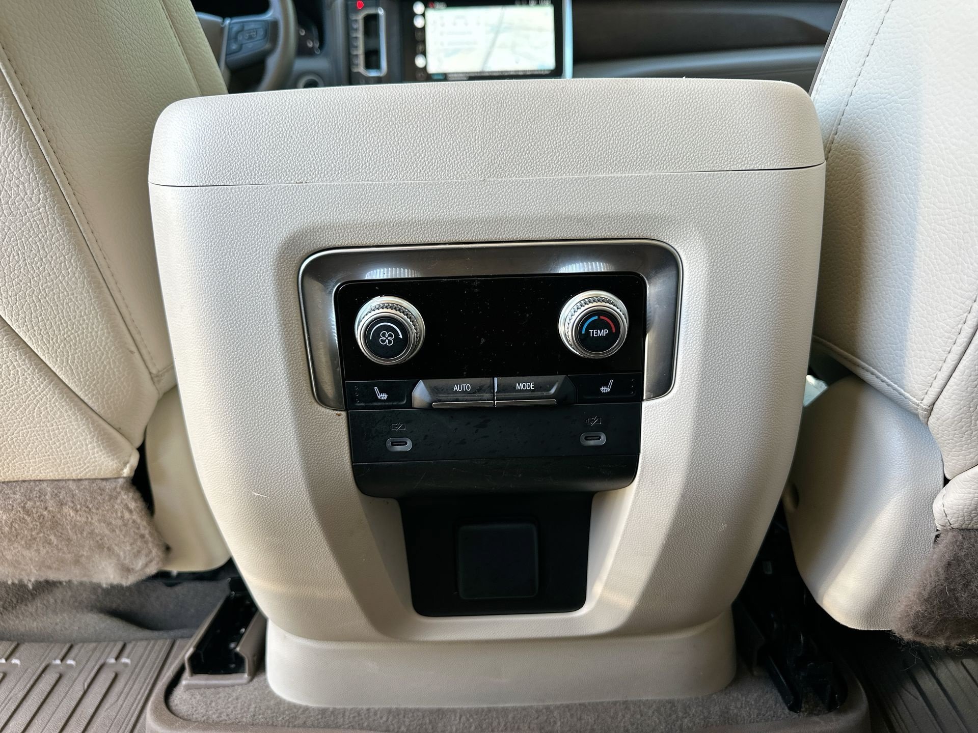 Used 2022 GMC Yukon Denali RWD image 22