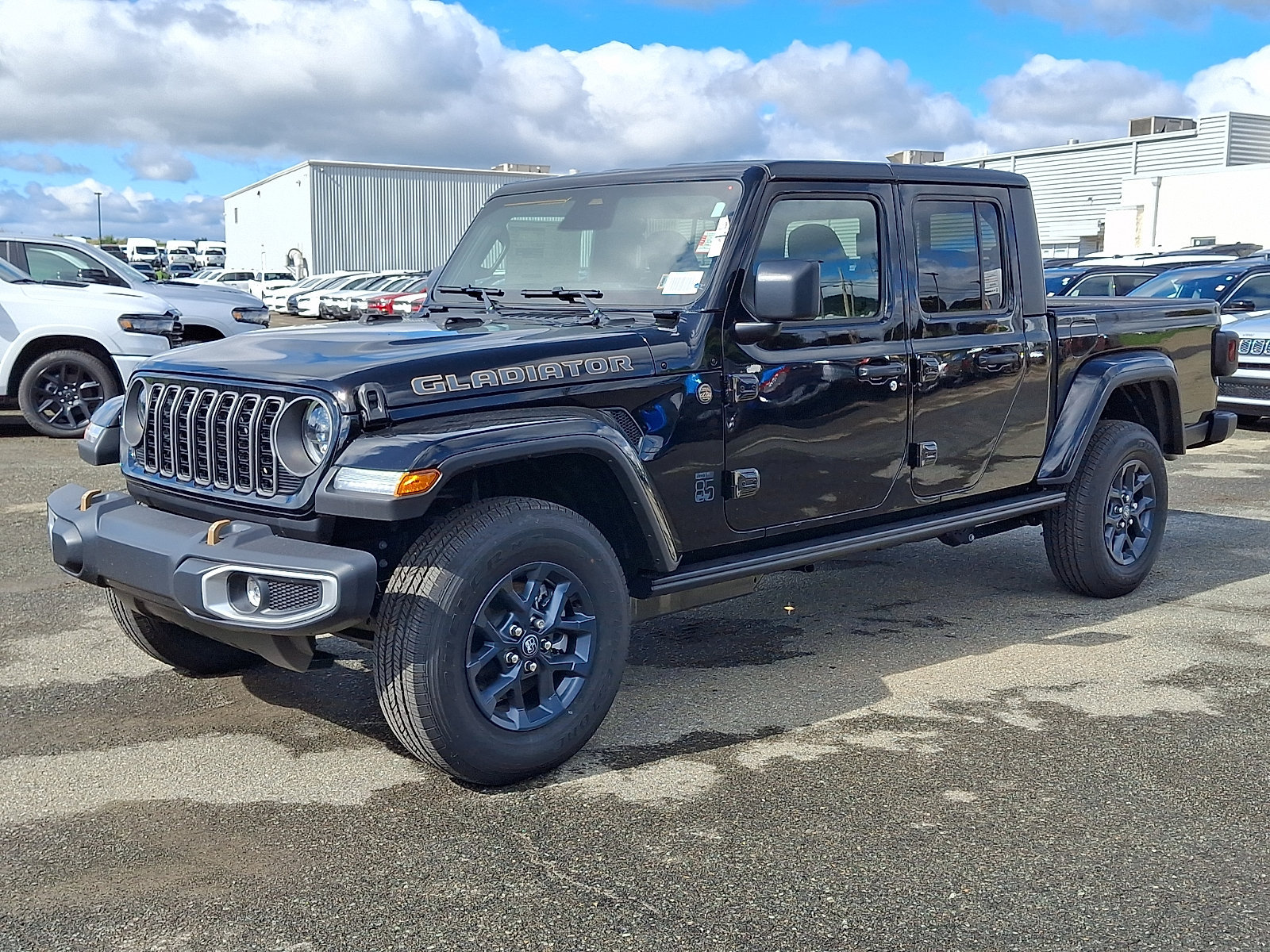 New 2026 Jeep Gladiator Sport AWD/4WD image 2