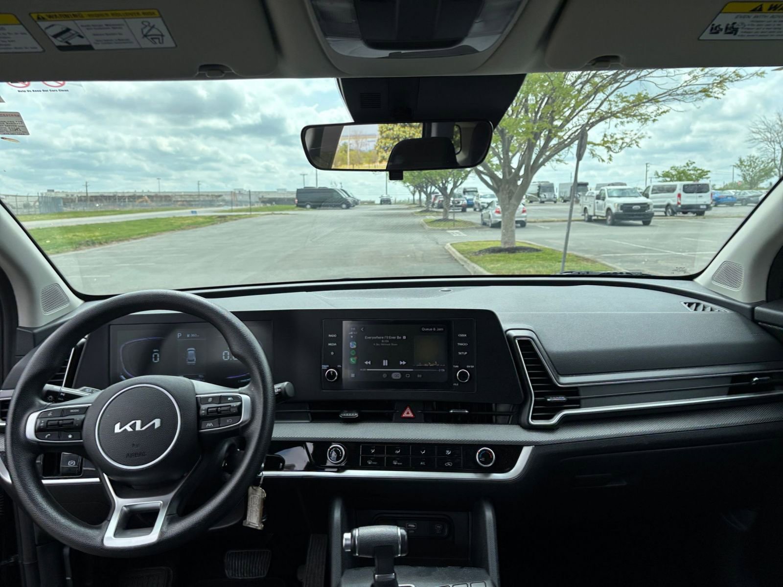 Used 2025 Kia Sportage LX FWD image 32