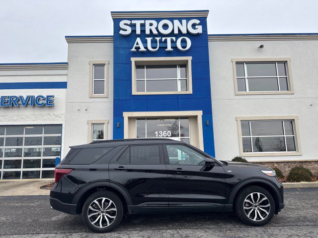 Used 2023 Ford Explorer ST-Line w/ Class IV Trailer Tow Package AWD/4WD image 19